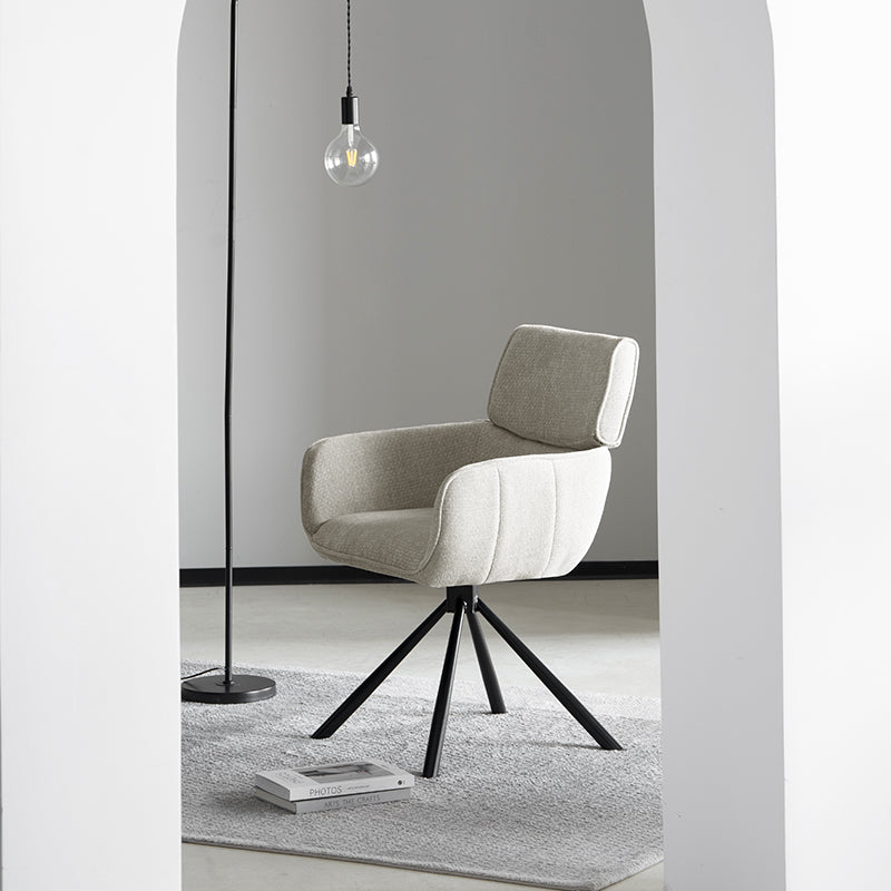 Poltrona giratória Elara HDC233029 em chenille bege com base metálica dourada - assento giratório 360° para salas de estar ou escritórios