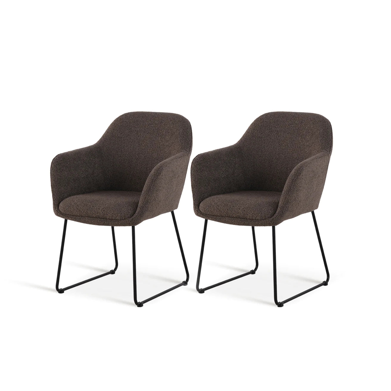 Poltrona de design Neve UDC22123 em veludo cinza claro, com estrutura metálica dourada e assento almofadado. Altura do assento: 45cm. Perfeita para salas de estar modernas ou escritórios elegantes. Pés com proteção antirriscos.